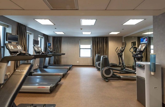 3 Tranquil Eco-friendly Rooms, Fitness Center, Near River North