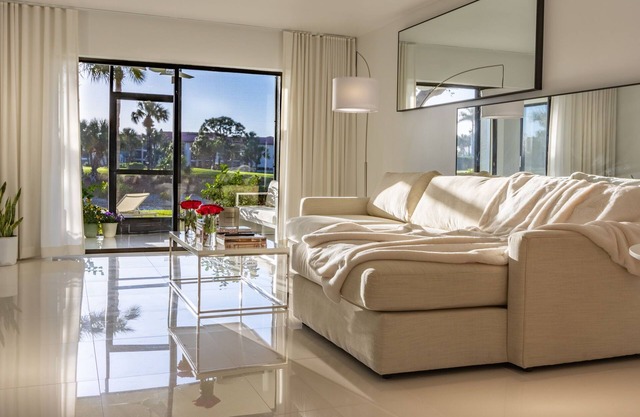 30 DAY MINIUM - 2BED/2BATH CONDO NEAR SANIBEL, CAPTIVA, FT MYERS BEACH