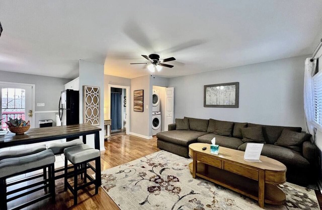 30 Royal #2 · Comfortable Two Bedroom on Royal in Springboro