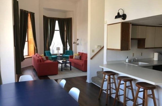 301- Condo for 10 by Old World 3rd St/Fiserv Forum