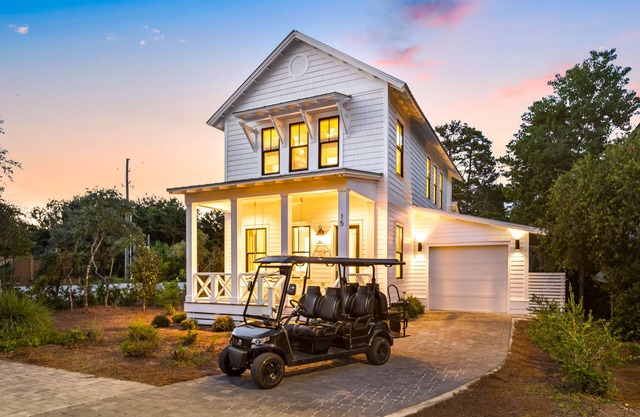 30A ☀️ Private Heated Pool, Golf Cart, Beach Chairs, Custom Bunk, Playground