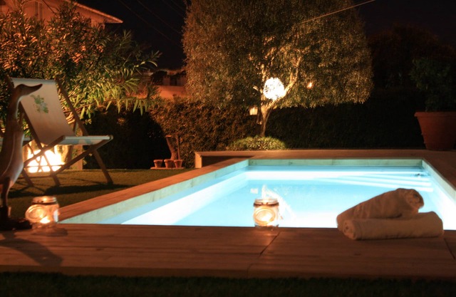 30m2 RDJ duplex apartment with services, solar-heated pool