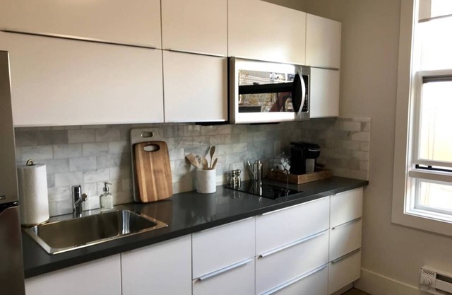 310-1 Bedroom Gem San Pedro Square San Jose!