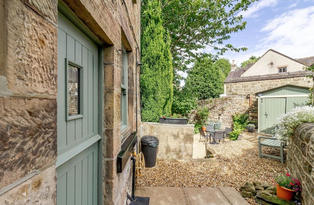 34 CHURCH STREET, character holiday cottage in Matlock