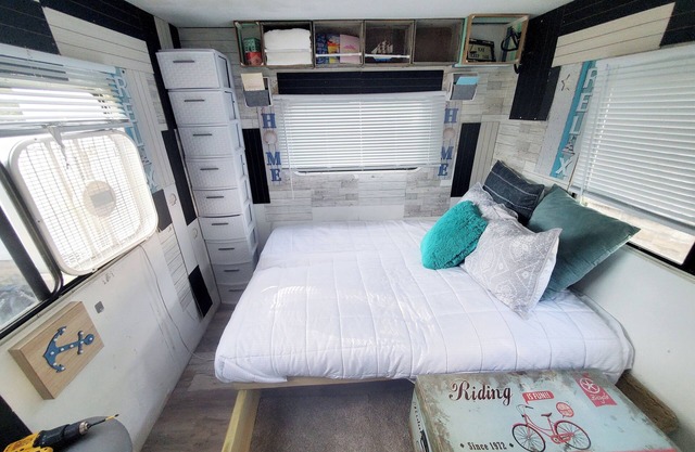 34ft Mobile Home Near Yale U