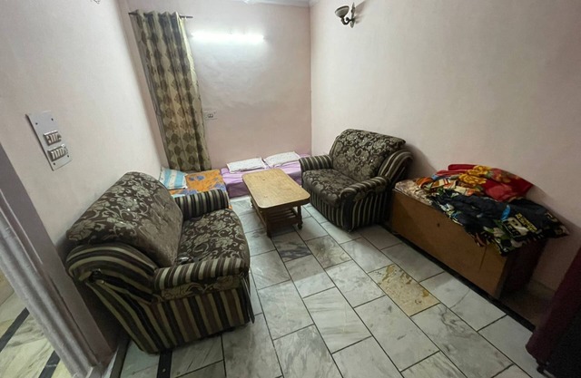 3BHK PROPERTY JANAKPURI FOR FAMILY STAY AND PARTIES