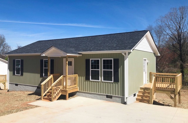 3BR/2BA Stylish & Comfortablen3 Queen Beds