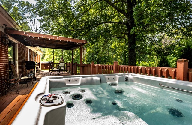 3BR, 2BA