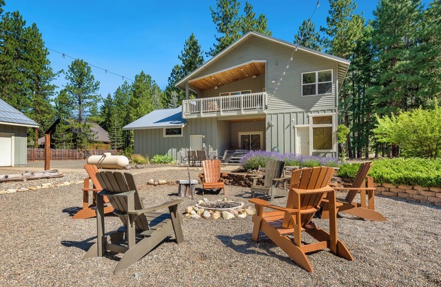 3BR Pet-Friendly Family Pine Cabin with Access Roslyn Ridge Summer Activities