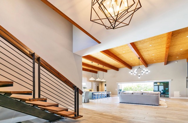 3M Home - Mtn Views, Hot Tub, BB court, & Minigolf