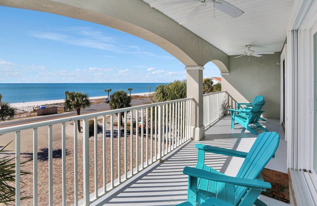 3rd Fl Condo w/Unobstructed View, Community Pool ~ Beach Destiny