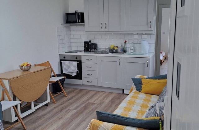 4.5km City, 2km DCU & 6km Airport n1 Bedroom apartment in Dublin 9n24 /7 Bus
