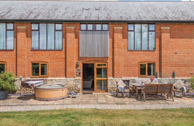 4 bedroom accommodation in Blandford Forum
