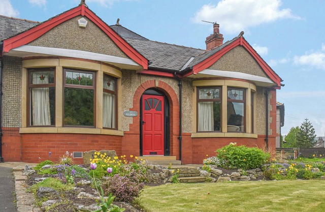 4 bedroom accommodation in Clitheroe