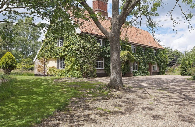 4 bedroom accommodation in St Nicholas, Harleston