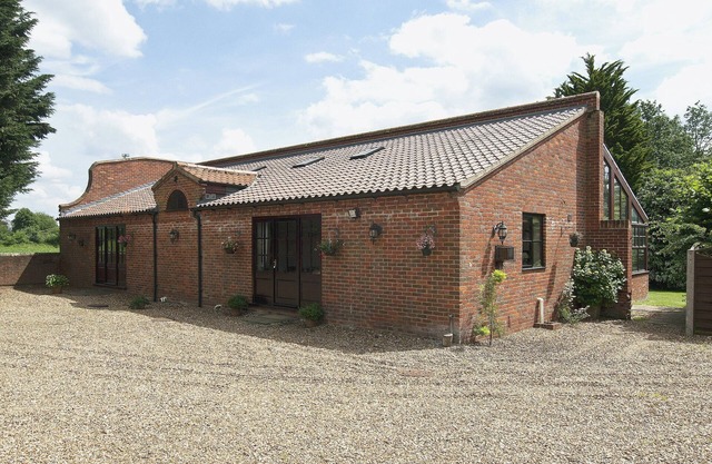 4 bedroom accommodation in Necton, near Swaffham