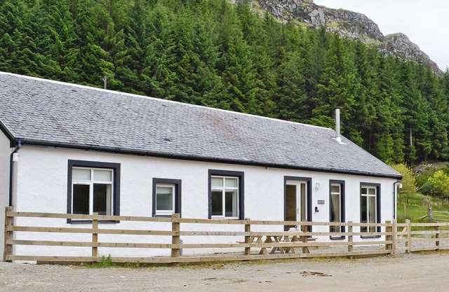 4 bedroom accommodation in Glen Masson, near Dunoon