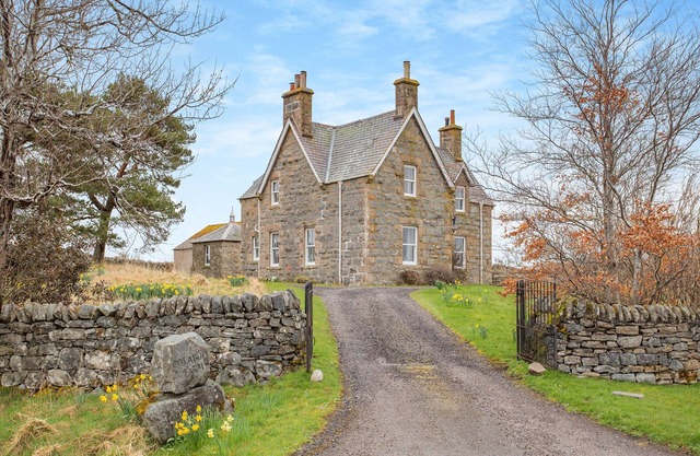 4 bedroom accommodation in Lairg