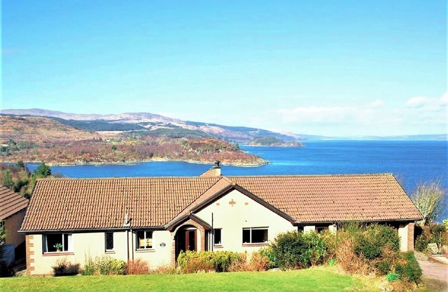 4 bedroom accommodation in Tarbert