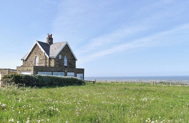 4 bedroom accommodation in Sandsend, near Whitby