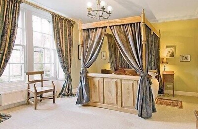 4 bedroom accommodation in Town Yetholm, near Kelso
