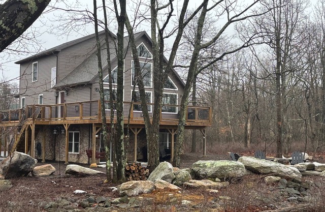 4 bedroom chalet in charming Eagle Rock Resort EAGLE ROCK PROPERTY OWNERS ONLY!