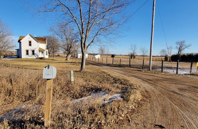 4 bedroom country farmhouse