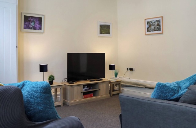 4 bedroom accommodation in Blaenau Ffestioniog
