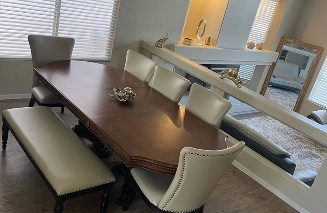 4 Bedroom Home w/Pool 8 minsfrom Allegiant Stadium