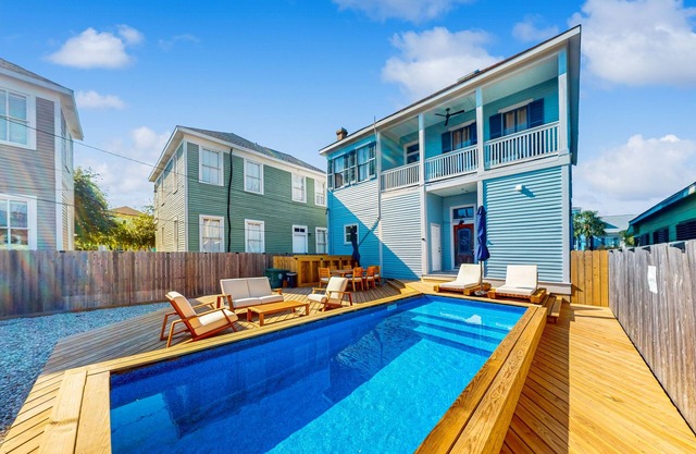 4-bedroom home with pool, in the heart of Galveston’s East End Historic district
