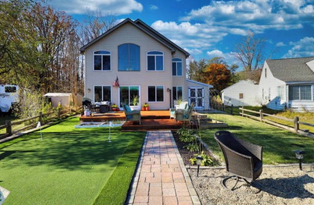 4-bedroom house on Ore Lake in Brighton, MI.