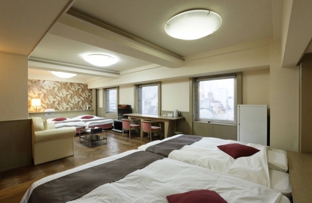 4 bedroom/Osaka Ōsaka