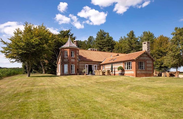 4 bedroom stunning rural position near Jurassic coast !