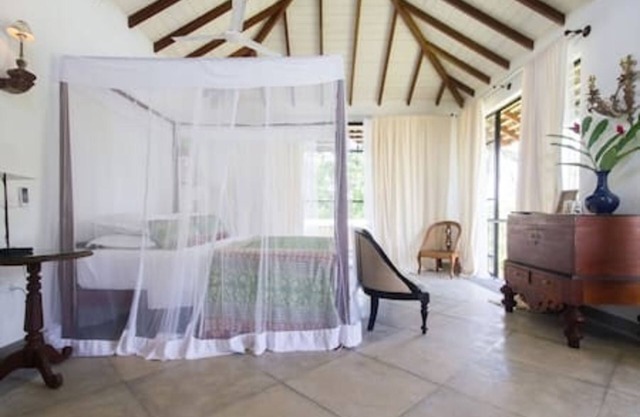 4 Bedroom Stunning Villa with Private Pool