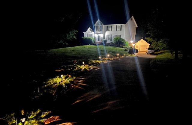 4-bedroom vacation home short drive to Huntington Mall, Marshall, & St. Mary’s
