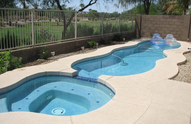 4 Bedrooms, 3 Baths With Heated Pool/spa Within Minutes Of The Goodyear Ballpark