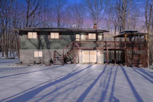 4 Br Cozy Cabin Sleeps 8 Pool Table Arcade Beach