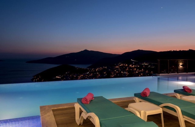 4 En suite bedroom villa with stunning sea views