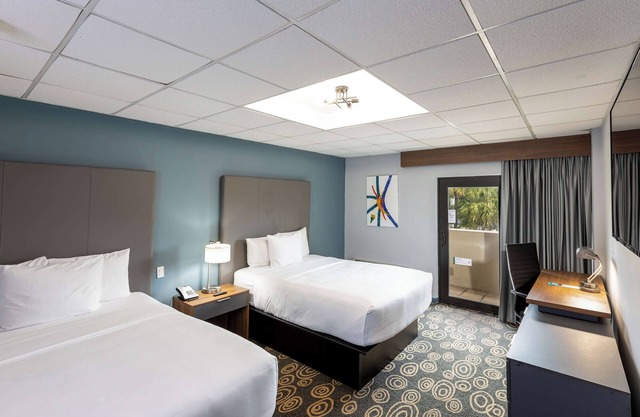 4 Modern Units With Balcony Outdoor Pool Shuttle Near Wynwood
