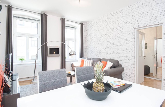 4 Person Apartment Sigmund Freud