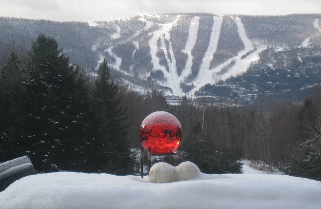 40 acres. seasonal rental.Mountain views.sleeps 12+.perfect for 2 families.