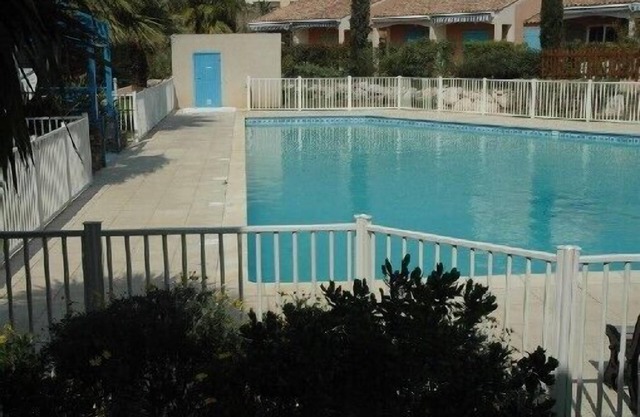 400m from the beaches, cottage with terrace in residence with swimming pool