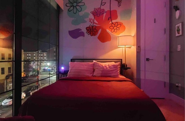 420Friendly Brooklyn Cosmic Garden 2BR.2BT+Balcony