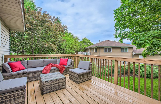 4bd Central Location: Patio - Games - Gym
