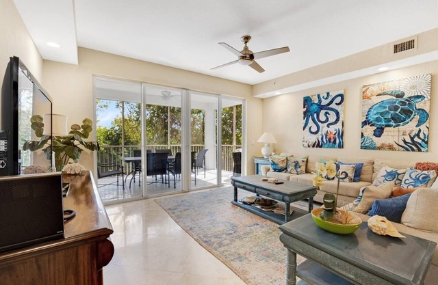 4BR/4BA Mariner's Club Townhouse 607 with Oasis Pool, Marina, Game Room & More