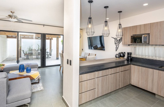 4BR Oasis with Pool & Gym at Nueva Escondida