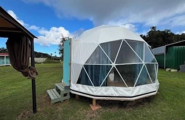 4M Dome Tent Getaway, Laie, Oahu