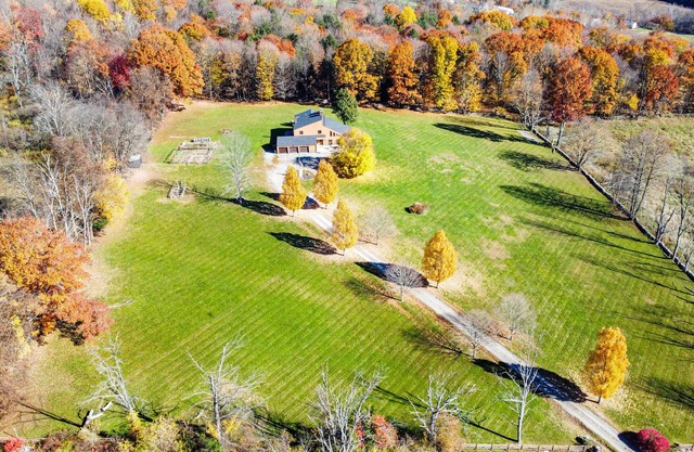 5 Acres Private Retreat Hot Tub Game Room Firepit