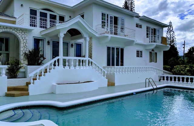 5 Bed Room Villa with Swimming pool