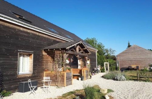 5 bedroom-5 bathroom Gîte with free wifi and parking chez Mostarlić B&B